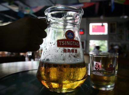 tsingtao_beersil.jpg